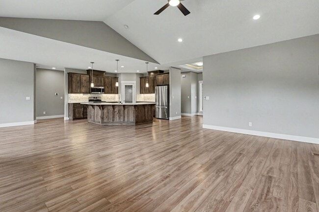 Building Photo - Fabulous 4 bed, 2 bath in Crawford Crossing - Turner, Oregon