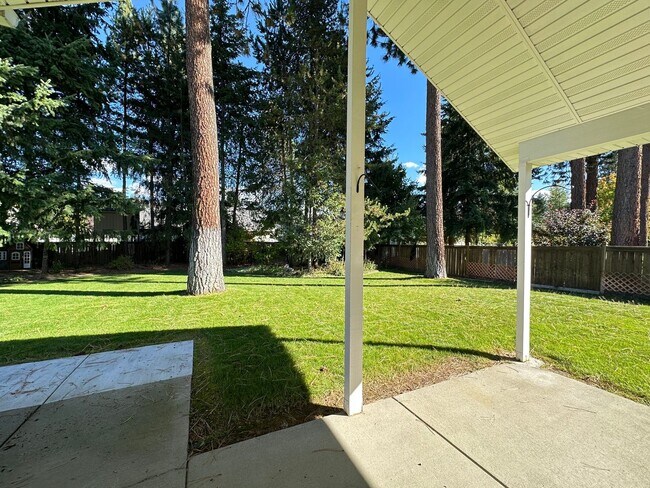 Building Photo - Coeur D'Alene Home