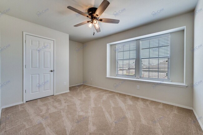 Building Photo - 1516 Abby Creek Dr