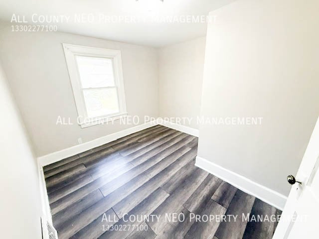 Building Photo - 380 Noble Ave