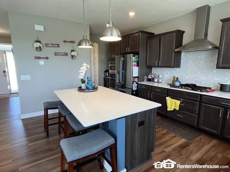 Building Photo - 18394 Greenstone Way