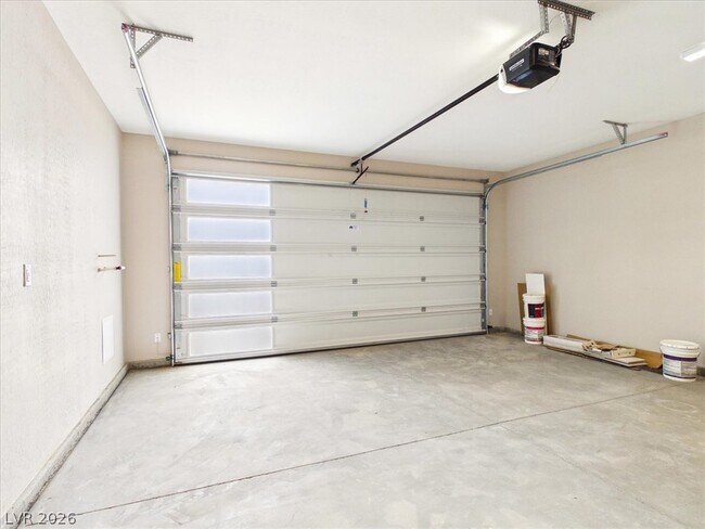 Building Photo - 1740 Jerome Ln