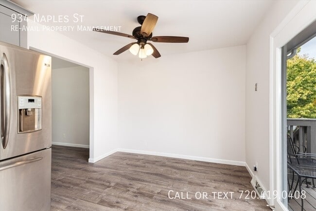 Building Photo - 934 Naples St