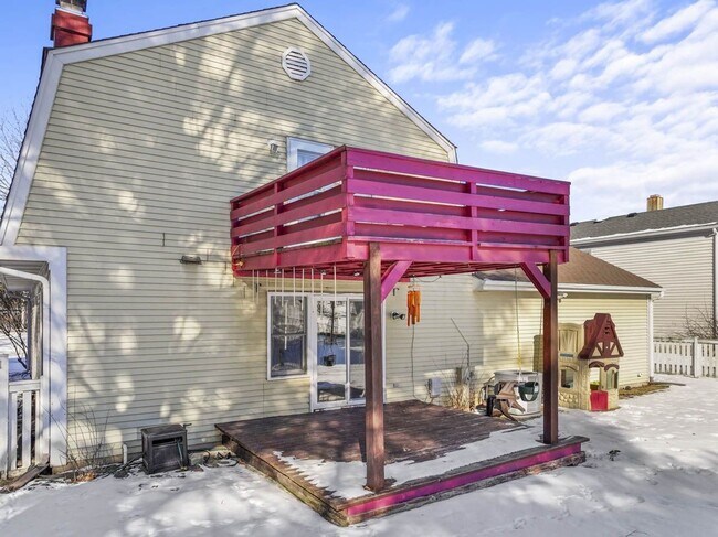 Building Photo - Updated 2-Story Home in Desirable Deerpath Subdivision - Available Immediately.