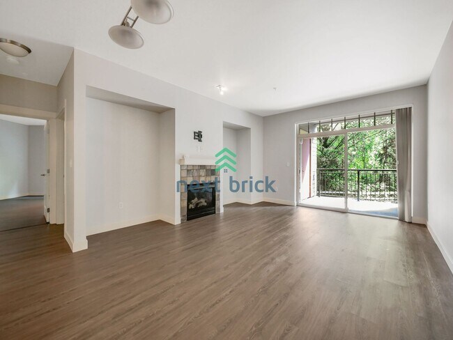 Building Photo - Beautiful 2 Bed 2 Bath for Rent with desig...