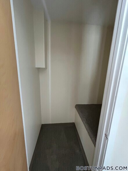 Building Photo - 148 N Beacon St