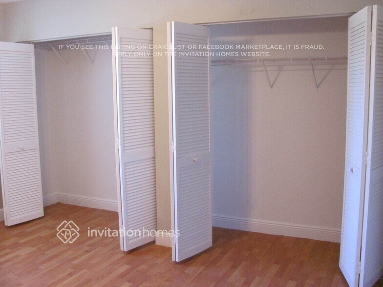 Building Photo - 864 Stanton Dr