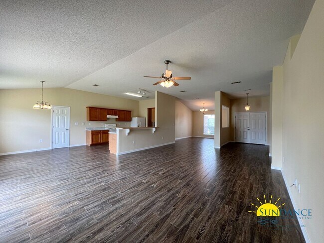 Building Photo - 5434 E Brook Dr
