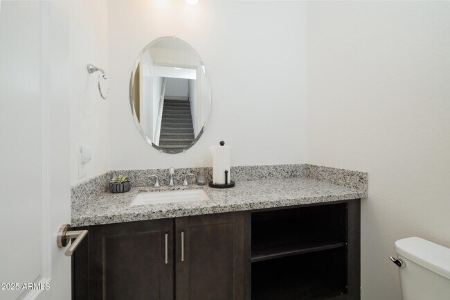 Building Photo - 7349 E Vista Bonita Dr