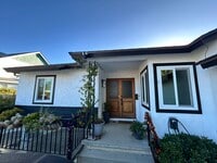 Building Photo - 10100 Sophia Ave