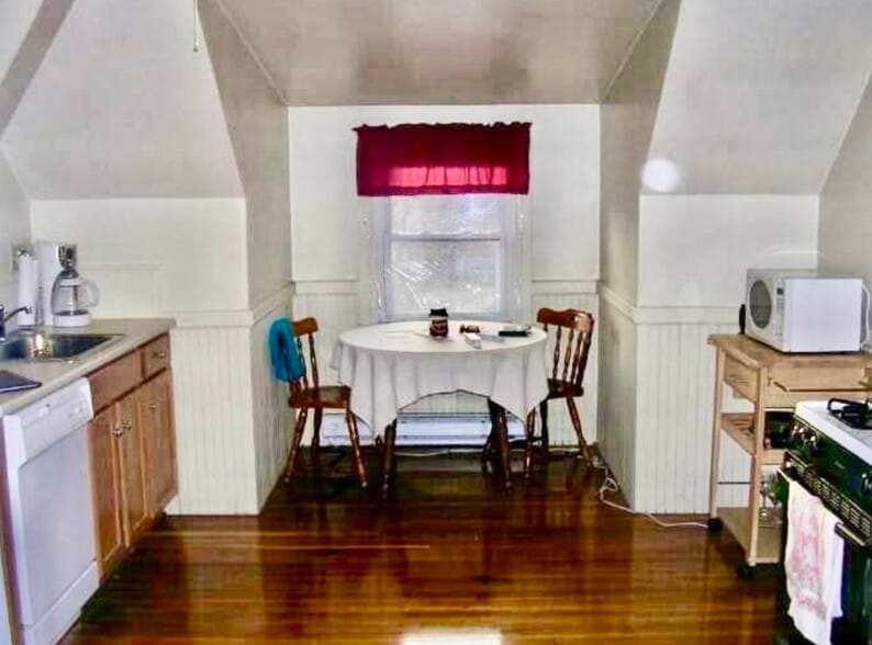 Building Photo - 137 Whitwell St