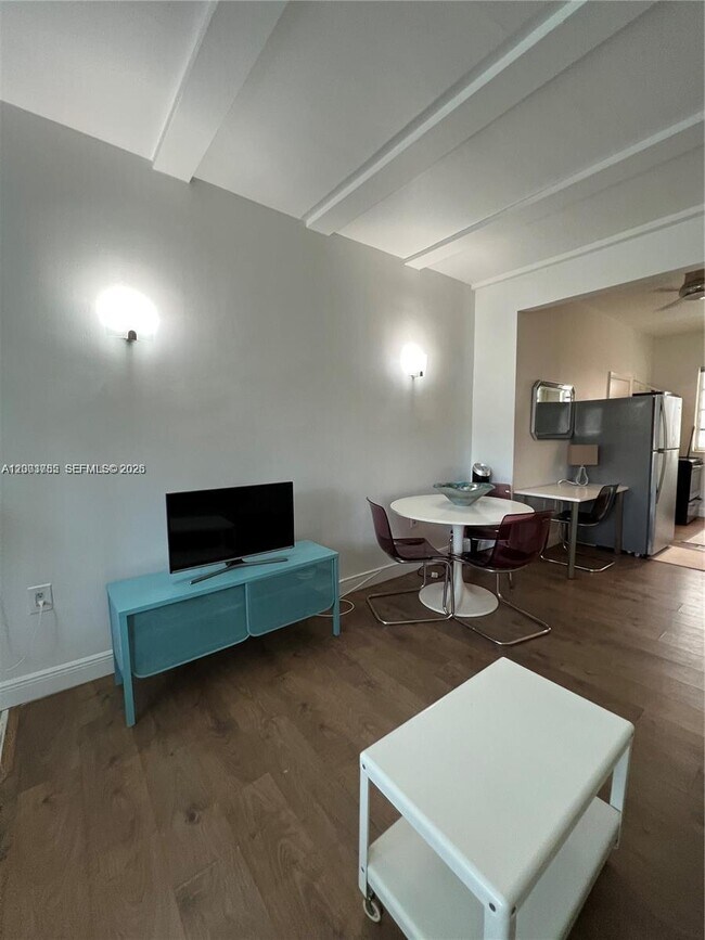 Building Photo - 439 15th St