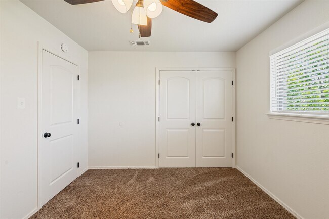 Building Photo - 111 A Rhonda Dr