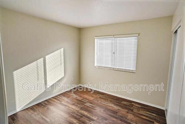 Building Photo - 27916 Brookhaven Pl