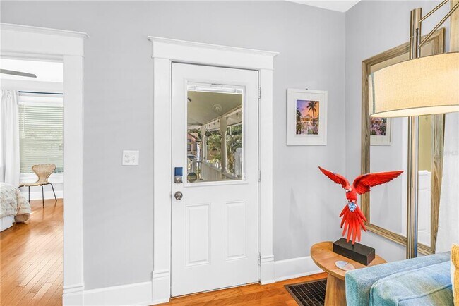 Building Photo - 748 11th Ave N