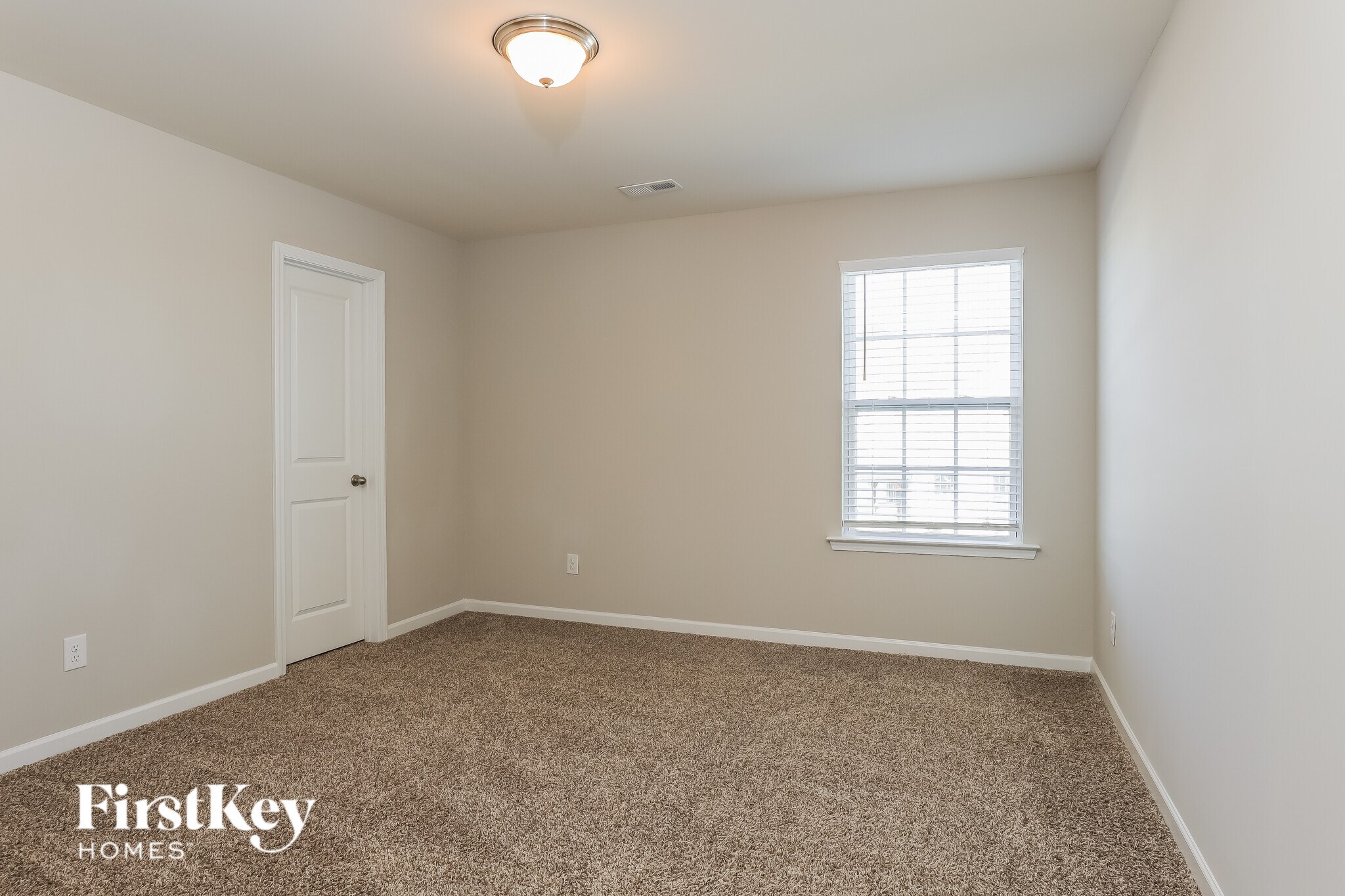 Building Photo - 109 Longleaf Dr