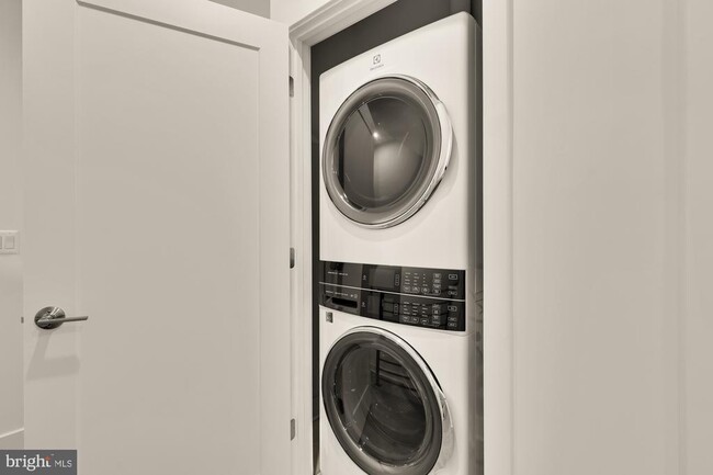 Building Photo - 5414 Goshawk Aly