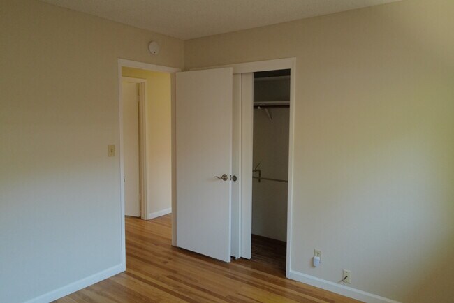 Building Photo - 21590 Fitzgerald Dr