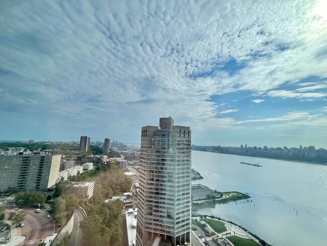 Building Photo - 7000 JFK Blvd E