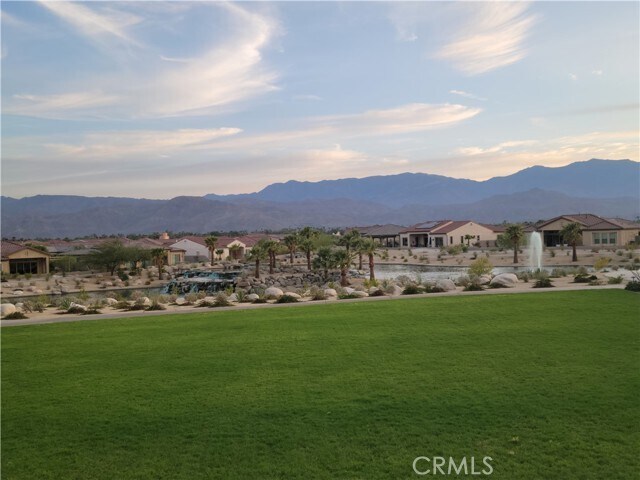 Building Photo - 82 Burgundy