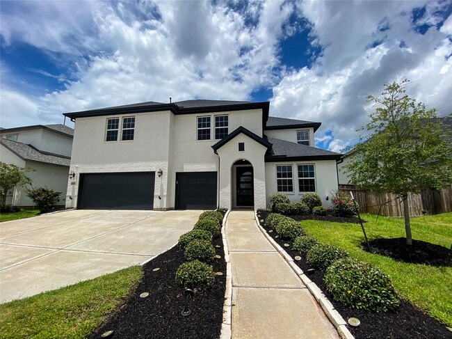 Building Photo - 10011 Serenity Grv Dr