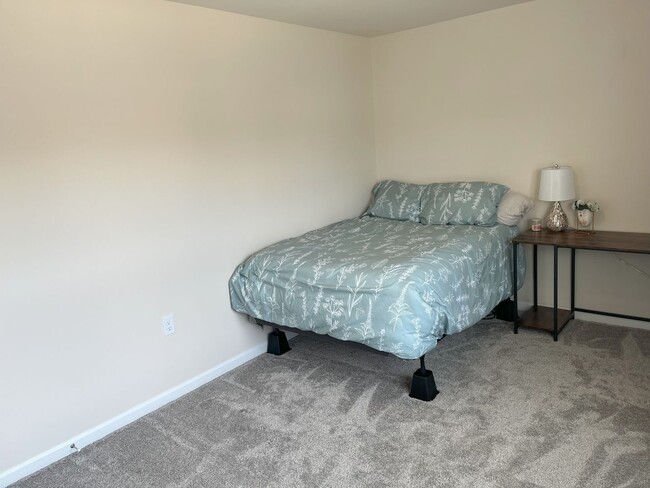 Building Photo - GREAT 3 bedroom 2.5 bath HOME IN WENDELL!