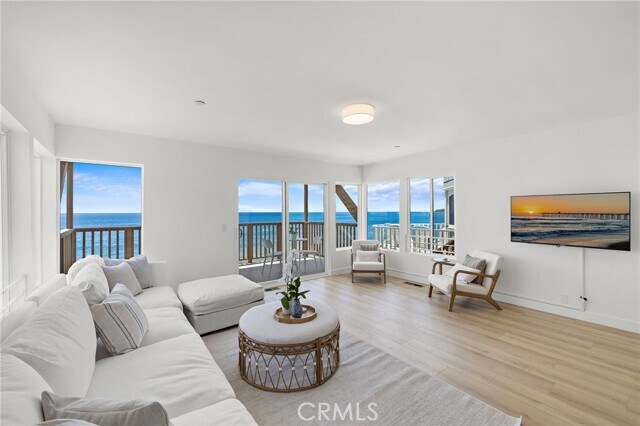 Building Photo - 1045 Gaviota Dr