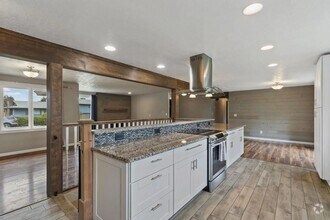 Building Photo - Beautiful 5-Bedroom Home in Mead School Di...