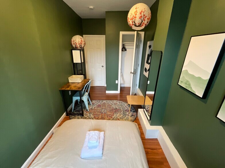 Building Photo - 871 Harrison Ave