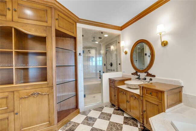 Building Photo - 13671 Deering Bay Dr