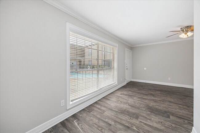 Building Photo - 201 Emerson St