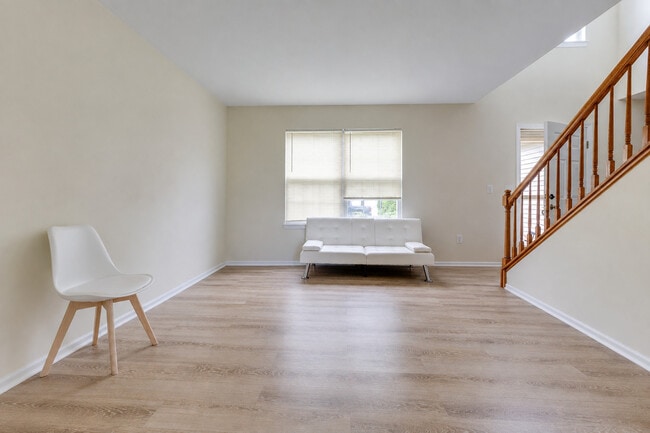 Building Photo - 21258 Cascade Ct