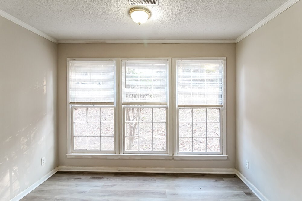 Building Photo - 5657 Estates Ct