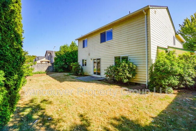 Building Photo - 6416 NE 163rd Ave