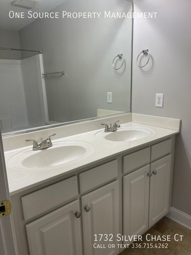 Building Photo - 1732 Silver Chase Ct