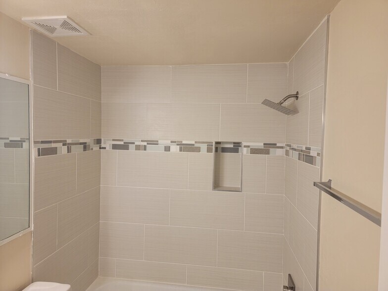 Building Photo - 628 E Drachman St