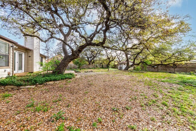 Building Photo - 57 Woodcreek Dr