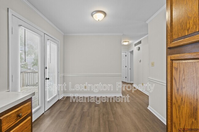Building Photo - 1321 Leaning Tree Ln