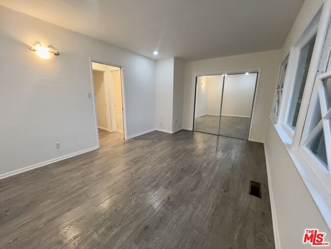 Building Photo - 15237 Del Gado Dr