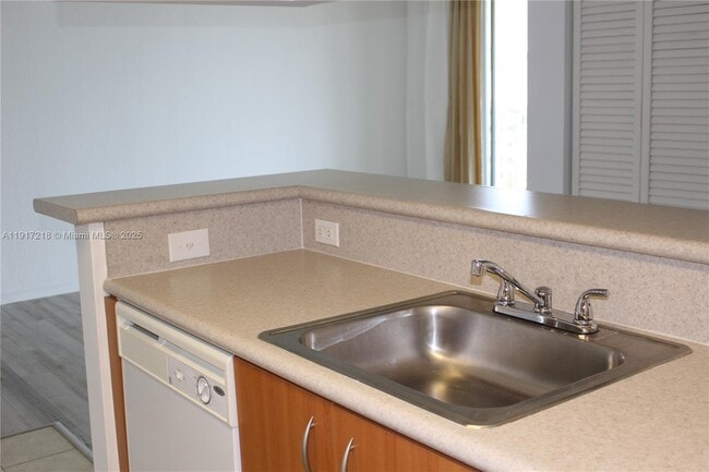 Building Photo - 816 NW 11th St