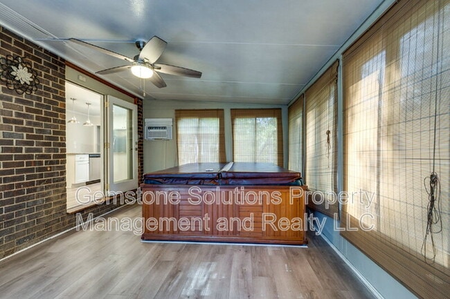 Building Photo - 4860 Cimarron Way