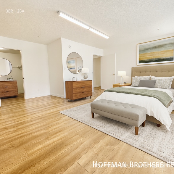 Building Photo - 982 S New Hampshire Ave