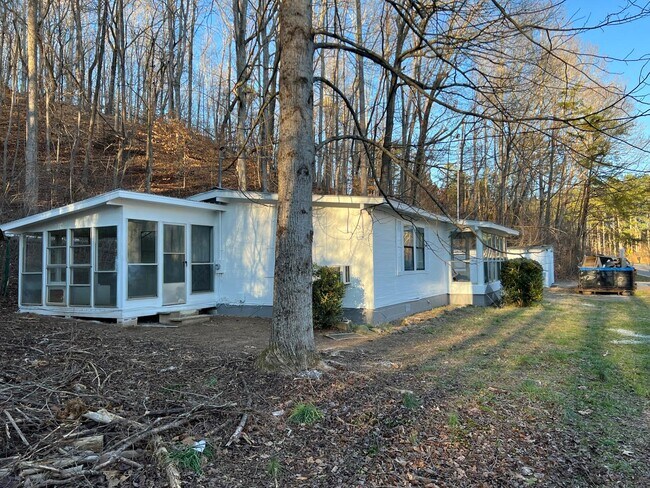 Building Photo - 6705 Claude Parks Rd