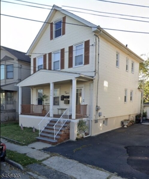 Building Photo - 118 Irene St