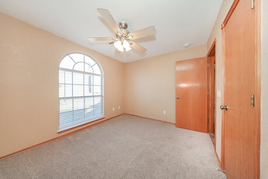 Building Photo - 2648 Grey Stone