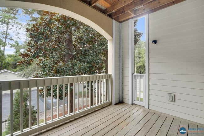 Building Photo - 1BR / 1BA Condo in Gated Summer House Comm...