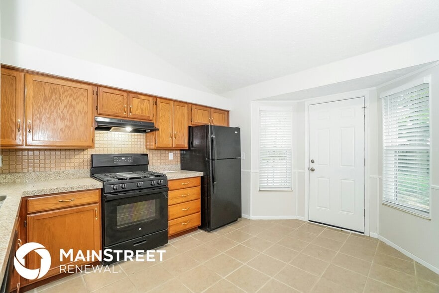 Building Photo - 7618 Kittansett Ln