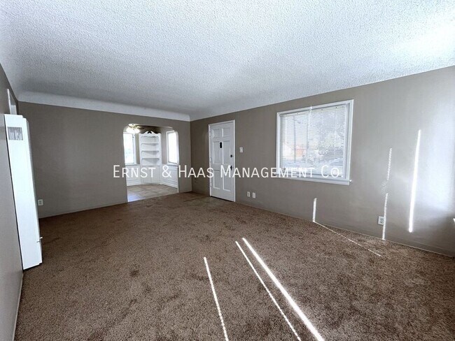 Building Photo - 5889 Rose Ave