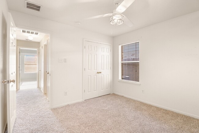 Building Photo - 14615 Rochelle Ct