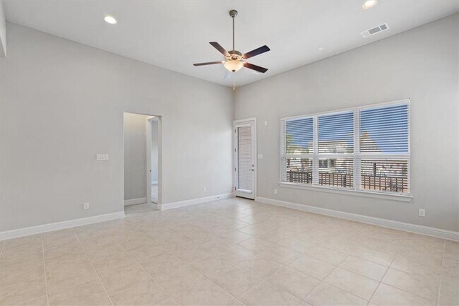 Building Photo - 600 C-Bar Ranch Trl